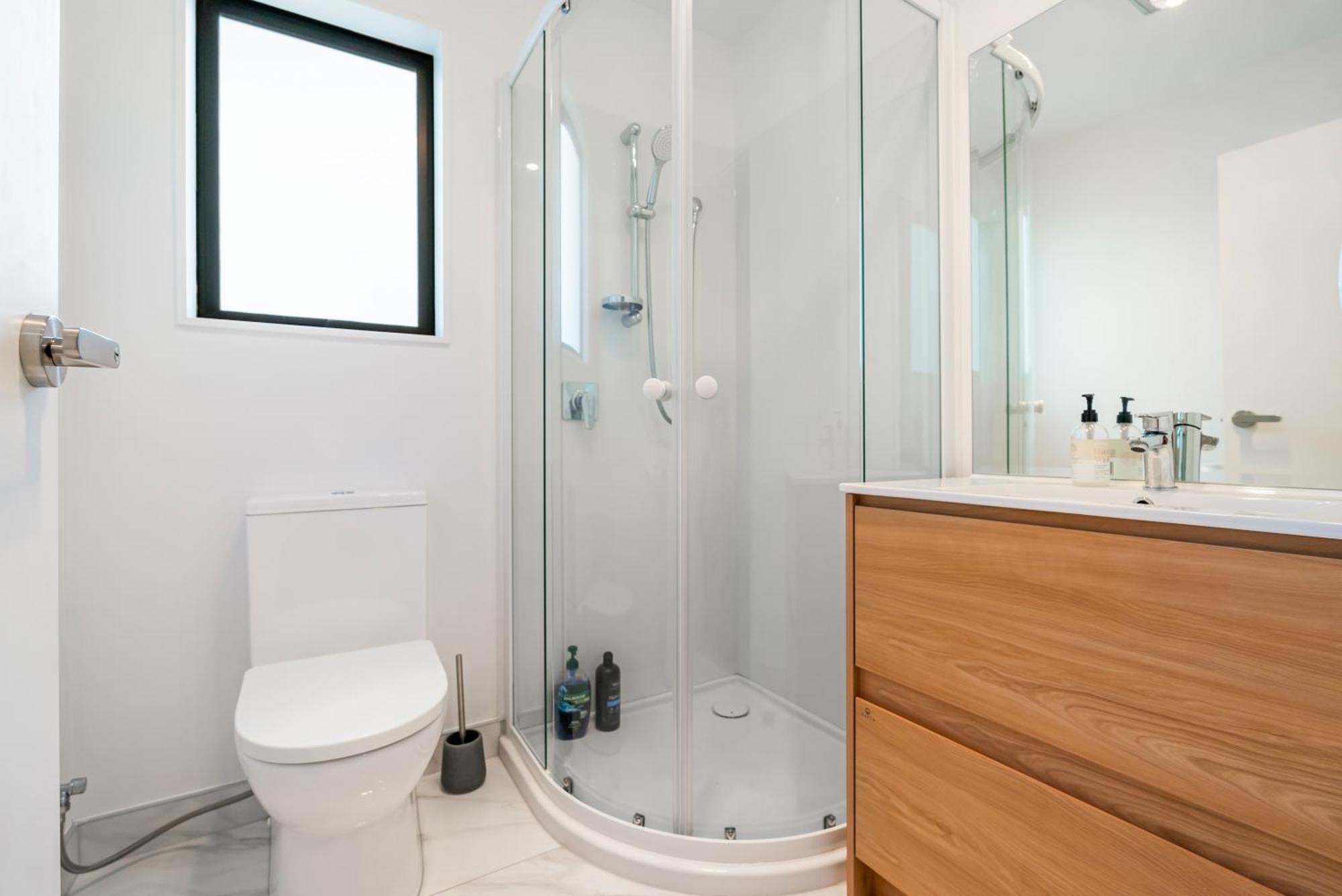 オークランド Cozy Brand New Townhouse 1 Bed & Breakfast エクステリア 写真